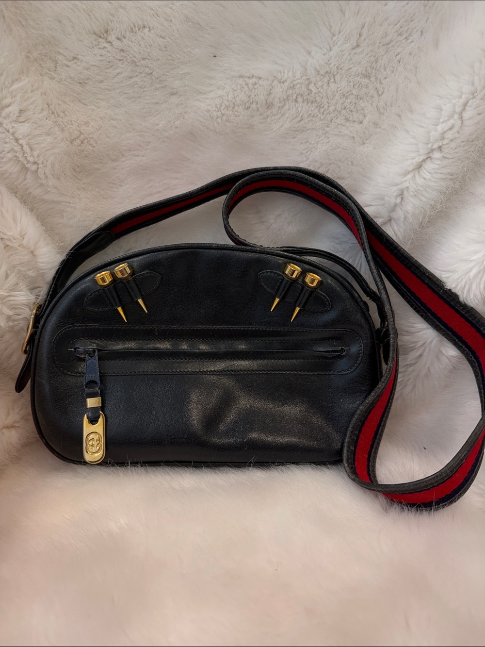 Gucci Black GOLF Leather Crossbody with Red-Trim Strap - golfer’s dream bag AUTH